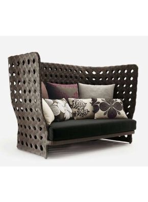 RATTAN LOUNGE