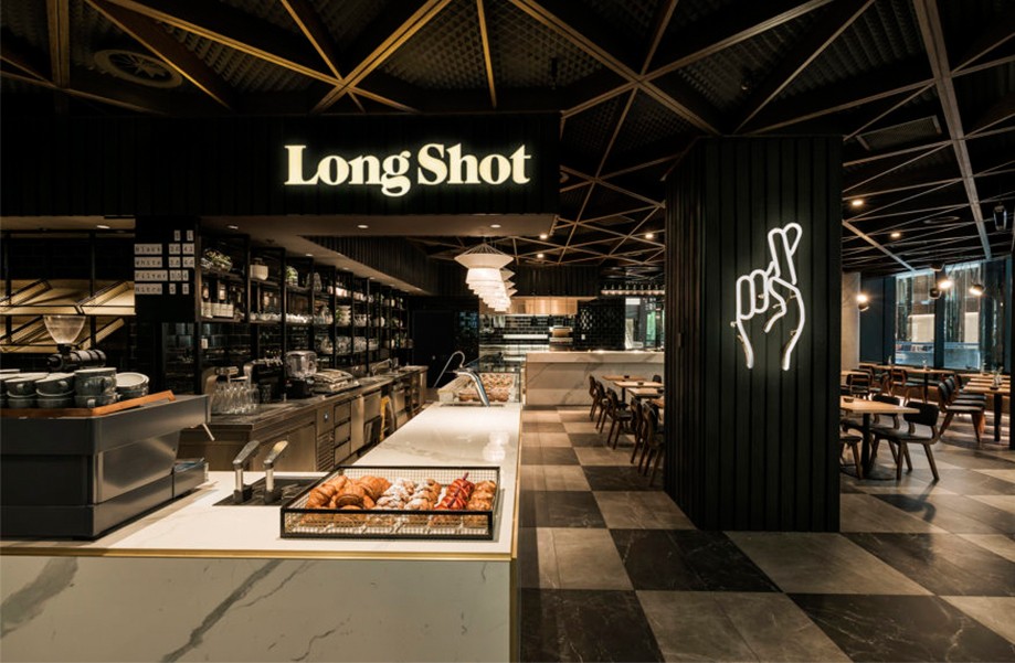 Long Shot Café